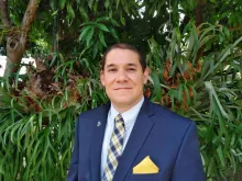 Profile picture for user maurotoro